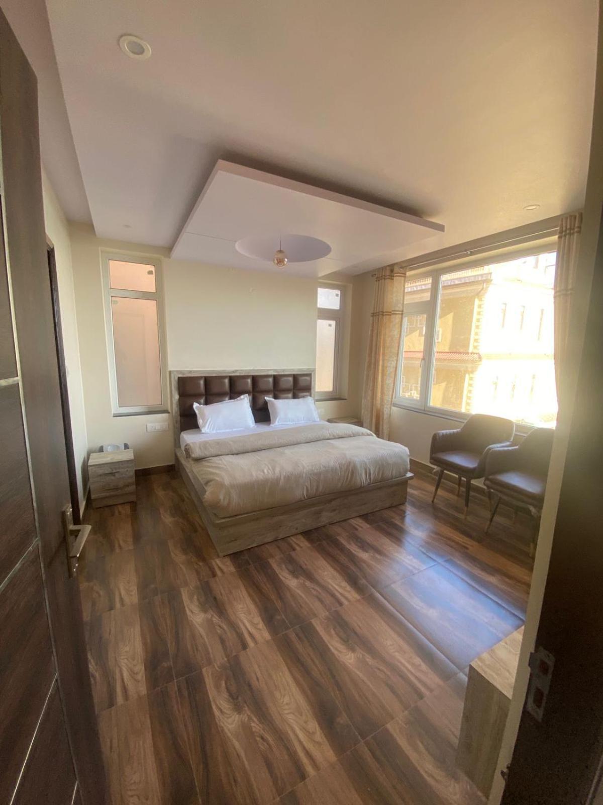Harmony Heights Hotel Shimla Bagian luar foto