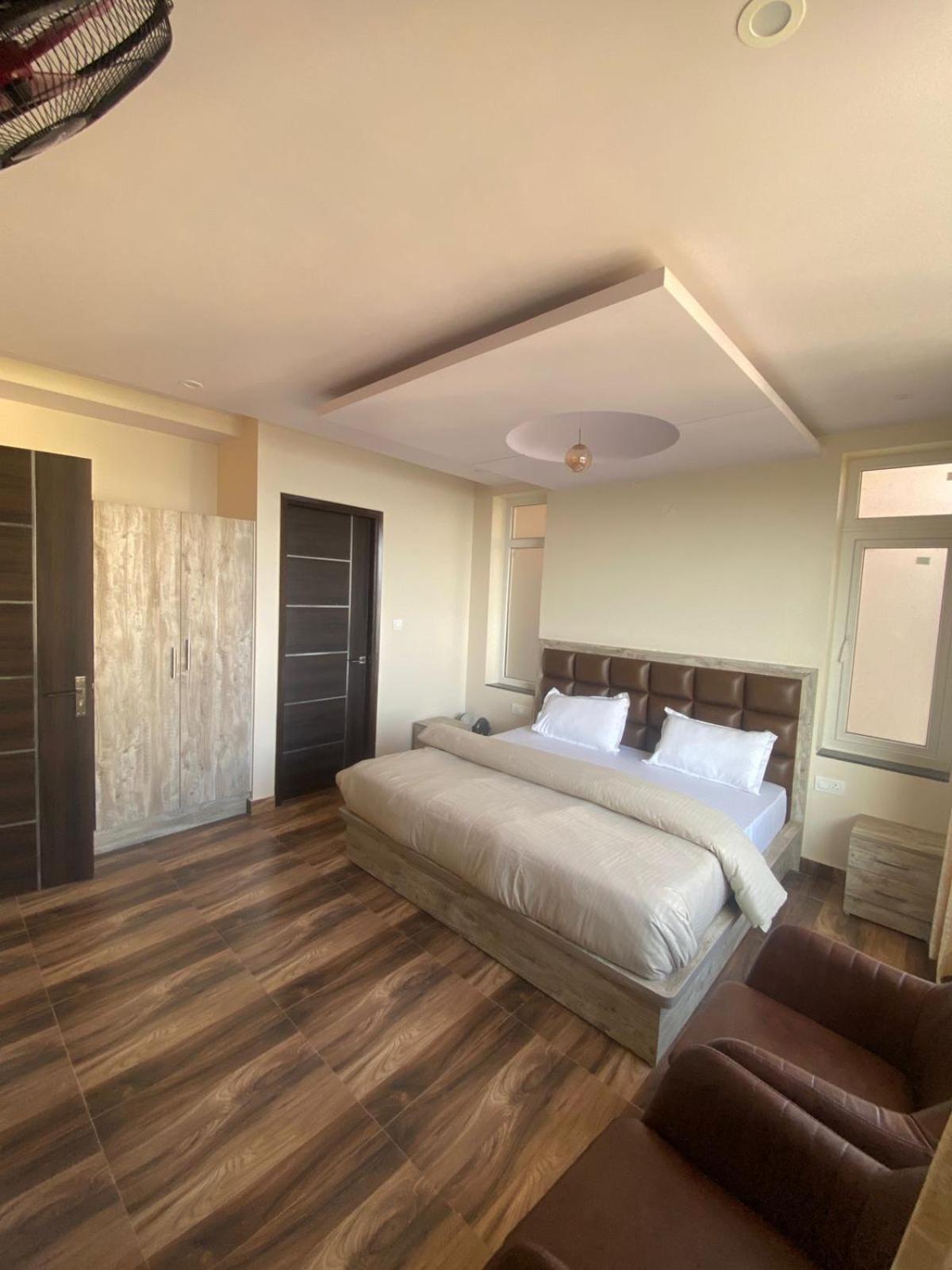 Harmony Heights Hotel Shimla Bagian luar foto