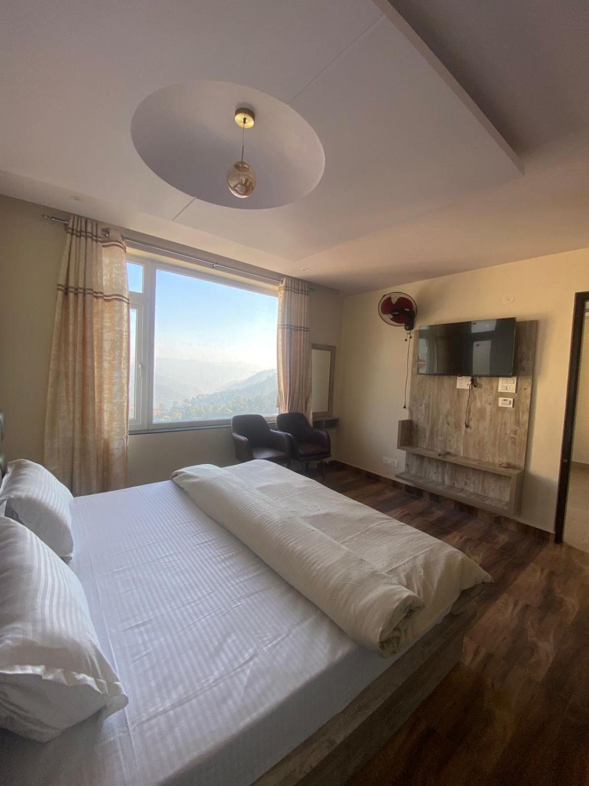 Harmony Heights Hotel Shimla Bagian luar foto